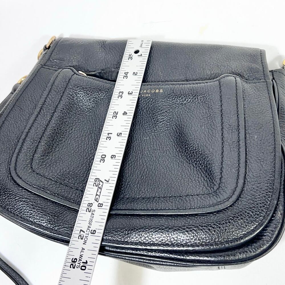 Marc Jacobs Empire City Mini Messenger Crossbody Black Leather Gold Hardware - Picture 14 of 15